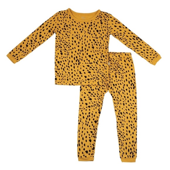 Kyte Baby Long Sleeve Pajamas - Marigold Cheetah NWT 12-18 months - Picture 1 of 3